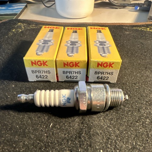Genuine ngk 6422 bpr7hs spark - bpr7hs,